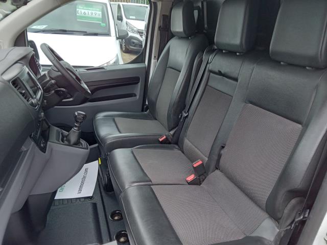 2021 Peugeot Expert 1400 2.0 Bluehdi 120 Professional Van (NU21VSX) Image 15