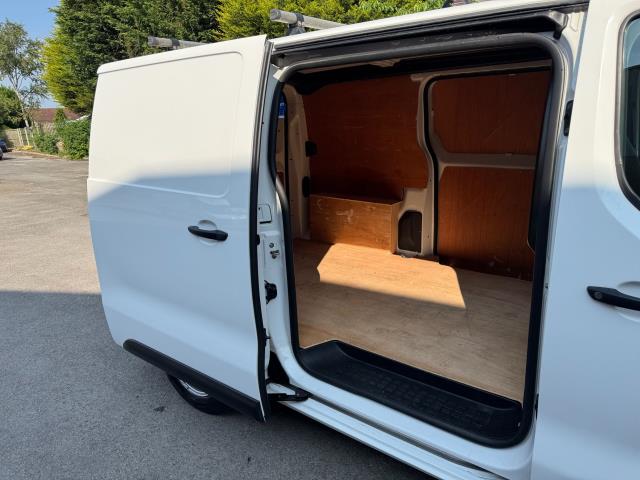 2021 Peugeot Expert 1400 2.0 Bluehdi 120 Professional Van (NU21WRD) Image 45