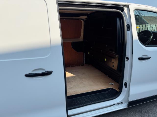 2021 Peugeot Expert 1400 2.0 Bluehdi 120 Professional Van (NU21WRD) Image 44