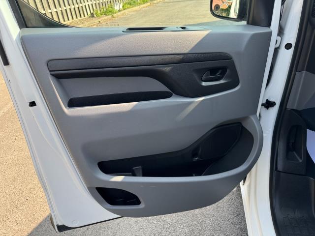2021 Peugeot Expert 1400 2.0 Bluehdi 120 Professional Van (NU21WRD) Image 35