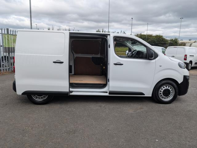 2021 Peugeot Expert 1000 1.5 Bluehdi 100 Professional Van (NU21WWG) Image 15