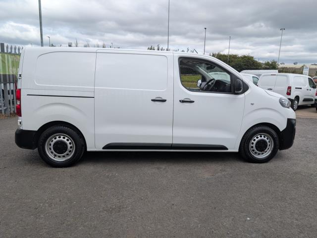 2021 Peugeot Expert 1000 1.5 Bluehdi 100 Professional Van (NU21WWG) Image 14
