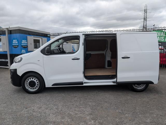 2021 Peugeot Expert 1000 1.5 Bluehdi 100 Professional Van (NU21WWG) Image 7