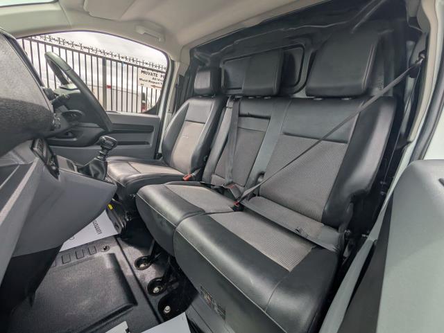 2021 Peugeot Expert 1000 1.5 Bluehdi 100 Professional Van (NU21WWG) Image 21