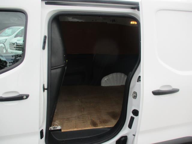 2021 Peugeot Partner 1000 1.5 Bluehdi 100 Professional Van (NU21YVG) Image 26