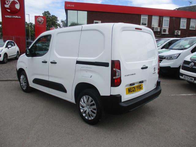 2021 Peugeot Partner 1000 1.5 Bluehdi 100 Professional Van (NU21YVG) Image 7