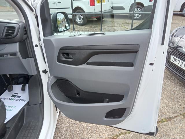2021 Peugeot Expert 1400 2.0 Bluehdi 120 Professional Van (NU21YWE) Image 25
