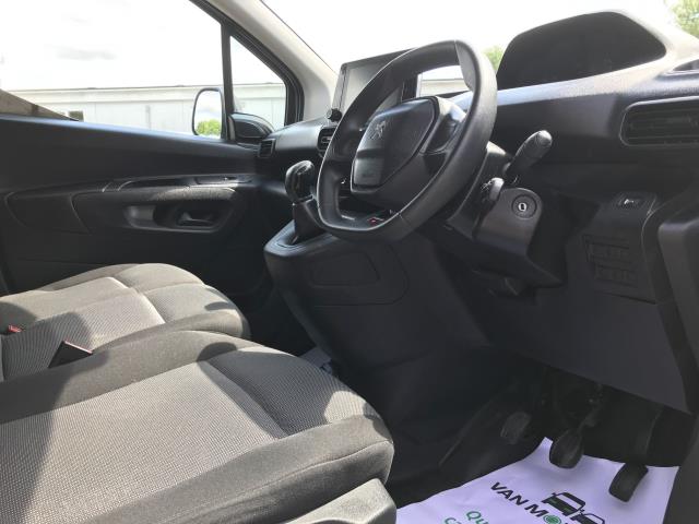 2021 Peugeot Partner 1000 1.5 Bluehdi 100 Professional Van (NU21ZBW) Image 18