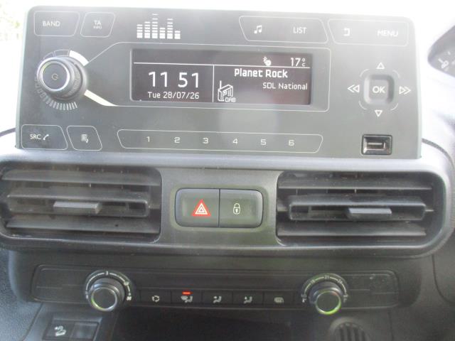 2021 Peugeot Partner 1000 1.5 Bluehdi 100 Grip Van (NU21ZCO) Image 19