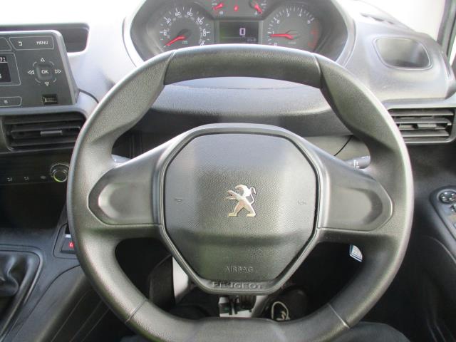 2021 Peugeot Partner 1000 1.5 Bluehdi 100 Grip Van (NU21ZCO) Image 14