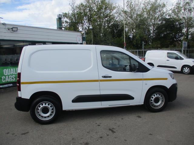 2021 Peugeot Partner 1000 1.5 Bluehdi 100 Grip Van (NU21ZCO) Image 3