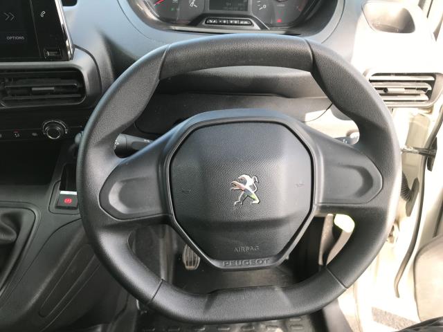 2021 Peugeot Partner L1 1000 1.5BLUE HDI 100PS PROFESSIONAL EURO 6 (NU21ZCV) Image 17
