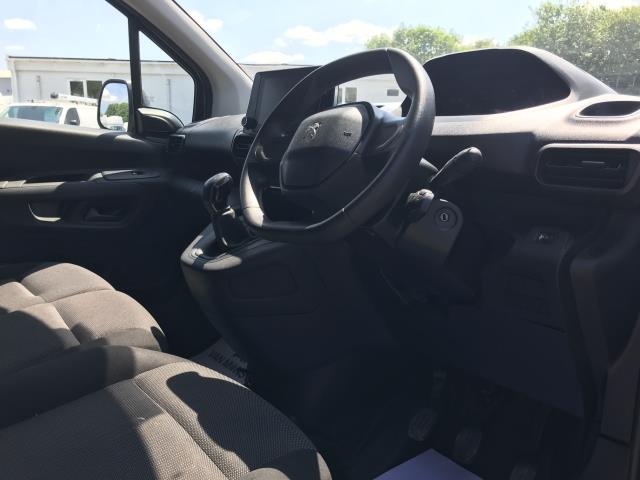 2021 Peugeot Partner 1000 1.5 Bluehdi 100 Professional Van (NU21ZDX) Image 19