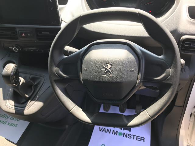 2021 Peugeot Partner 1000 1.5 Bluehdi 100 Professional Van (NU21ZDX) Image 21