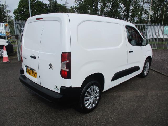 2021 Peugeot Partner 1000 1.5 Bluehdi 100 Professional Van (NU21ZFC) Image 4