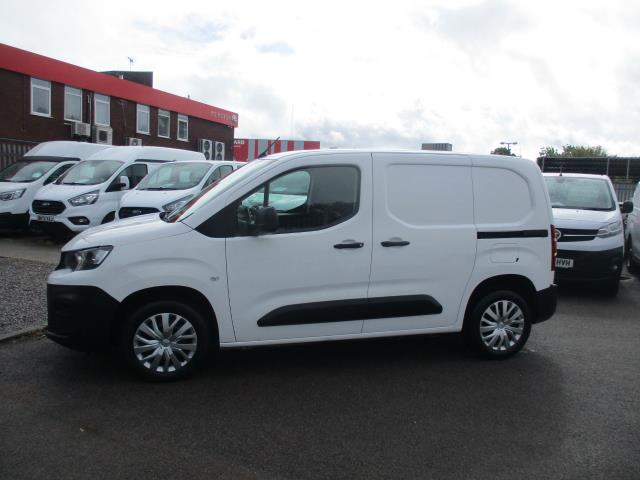 2021 Peugeot Partner 1000 1.5 Bluehdi 100 Professional Van (NU21ZFC) Image 8