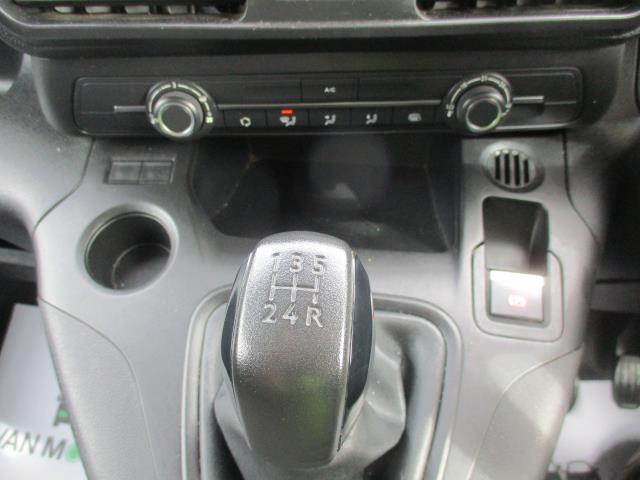2021 Peugeot Partner 1000 1.5 Bluehdi 100 Professional Van (NU21ZFC) Image 23