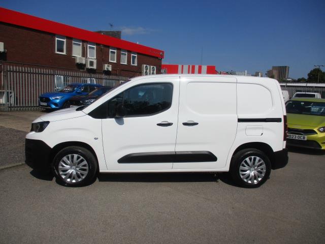 2021 Peugeot Partner 1000 1.5 Bluehdi 100 Professional Van (NU21ZFD) Image 8