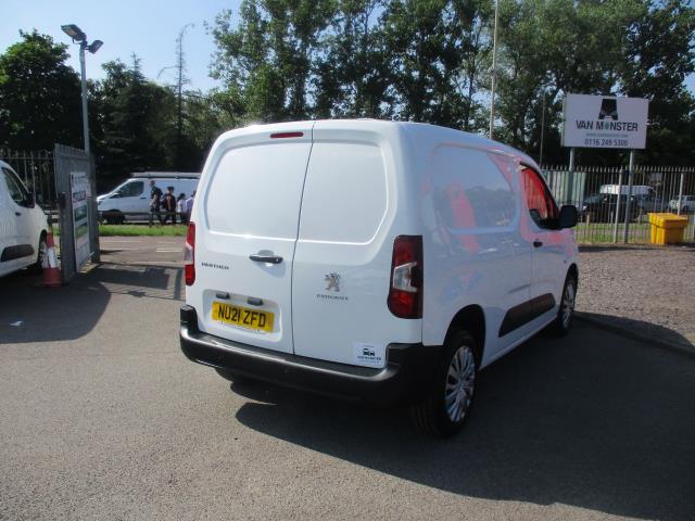 2021 Peugeot Partner 1000 1.5 Bluehdi 100 Professional Van (NU21ZFD) Image 4