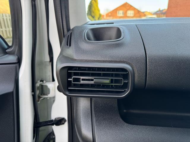 2021 Peugeot Partner 1000 1.5 Bluehdi 100 Grip Van (NU21ZHM) Image 38