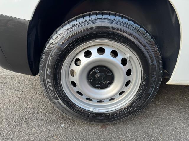 2021 Peugeot Partner 1000 1.5 Bluehdi 100 Grip Van (NU21ZHM) Image 56