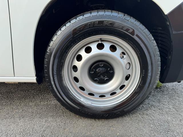 2021 Peugeot Partner 1000 1.5 Bluehdi 100 Grip Van (NU21ZHM) Image 53