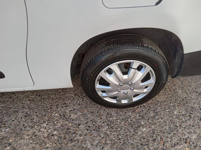 2021 Peugeot Partner 950 1.5 Bluehdi 100 L2 Professional Van (NU21ZKX) Image 33
