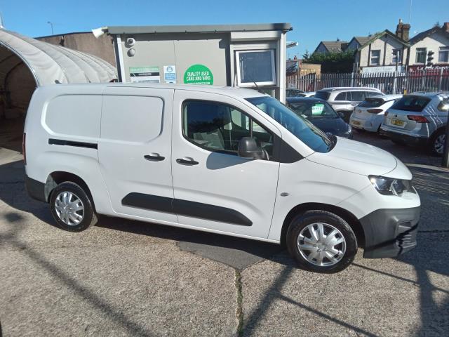 2021 Peugeot Partner 950 1.5 Bluehdi 100 L2 Professional Van (NU21ZKX) Image 8