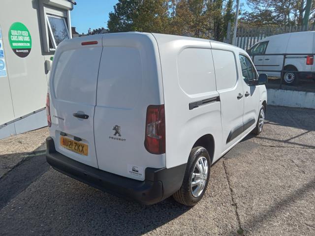 2021 Peugeot Partner 950 1.5 Bluehdi 100 L2 Professional Van (NU21ZKX) Image 12