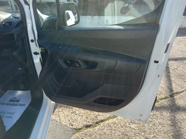 2021 Peugeot Partner 950 1.5 Bluehdi 100 L2 Professional Van (NU21ZKX) Image 25
