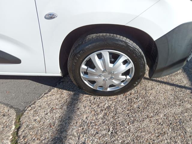 2021 Peugeot Partner 950 1.5 Bluehdi 100 L2 Professional Van (NU21ZKX) Image 30