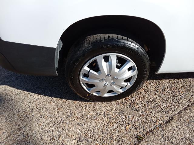 2021 Peugeot Partner 950 1.5 Bluehdi 100 L2 Professional Van (NU21ZKX) Image 32