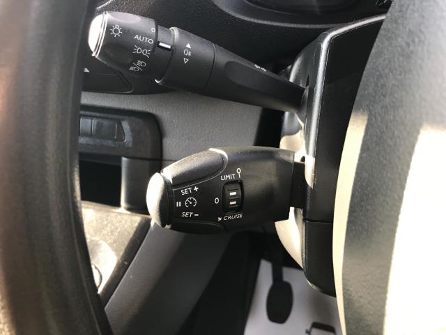 2022 Peugeot Expert 1400 2.0 Bluehdi 145 Professional Premium Van (NU22CZK) Image 26