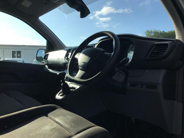 2022 Peugeot Expert 1400 2.0 Bluehdi 145 Professional Premium Van (NU22CZK) Image 18
