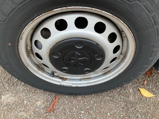 2022 Peugeot e-Expert 1000 100Kw 75Kwh Professional Premium Van Auto (NU22DFD) Image 38