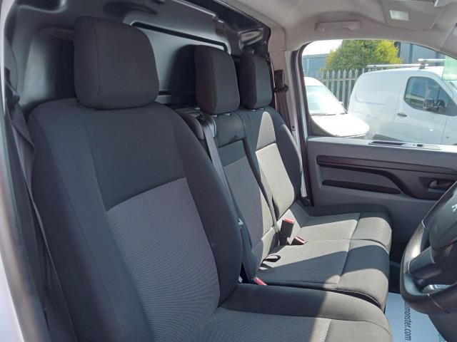 2022 Peugeot e-Expert 1000 100Kw 75Kwh Professional Premium Van Auto (LIMITED TO 70MPH) (NU22DFO) Image 33