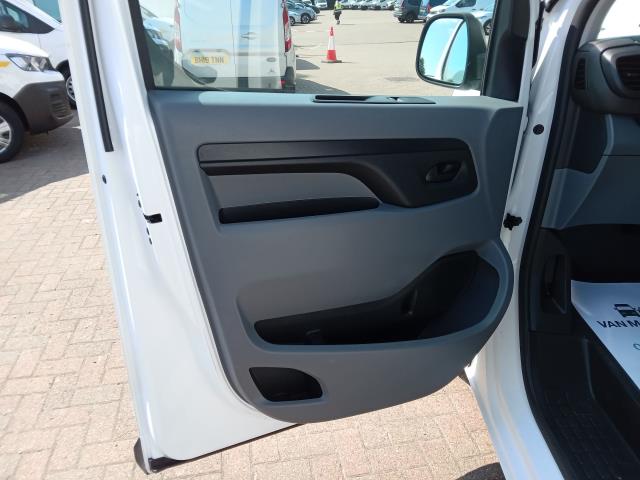 2022 Peugeot e-Expert 1000 100Kw 75Kwh Professional Premium Van Auto (LIMITED TO 70MPH) (NU22DFO) Image 32