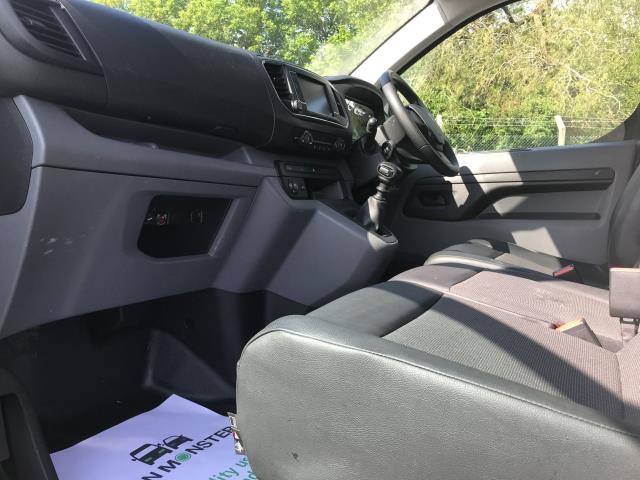 2022 Peugeot Expert 1400 2.0 Bluehdi 145 Professional Premium Van (NU22DHJ) Image 21