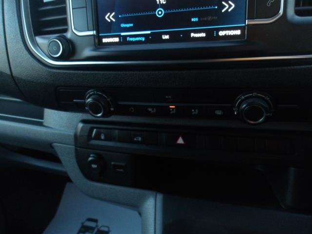 2022 Peugeot Expert 1400 2.0 Bluehdi 145 Professional Premium Van (NU22DHX) Image 32