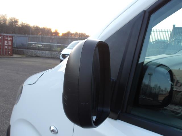 2022 Peugeot Expert 1400 2.0 Bluehdi 145 Professional Premium Van (NU22DHX) Image 16