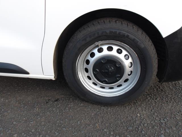 2022 Peugeot Expert 1400 2.0 Bluehdi 145 Professional Premium Van (NU22DHX) Image 10