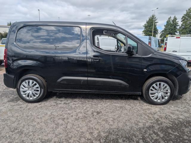 2022 Peugeot Partner 1000 1.5 Bluehdi 100 Professional Premium Van *TV* (NU22DJV) Image 15