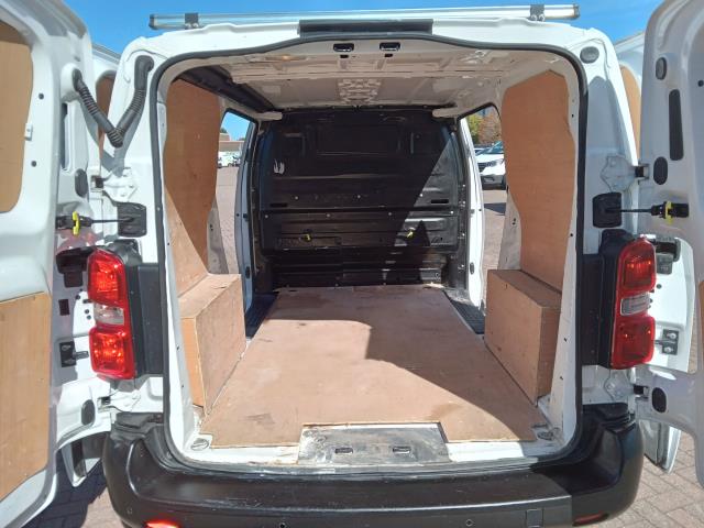 2022 Peugeot Expert 1400 2.0 Bluehdi 145 Professional Premium Van (NU22DKA) Image 14