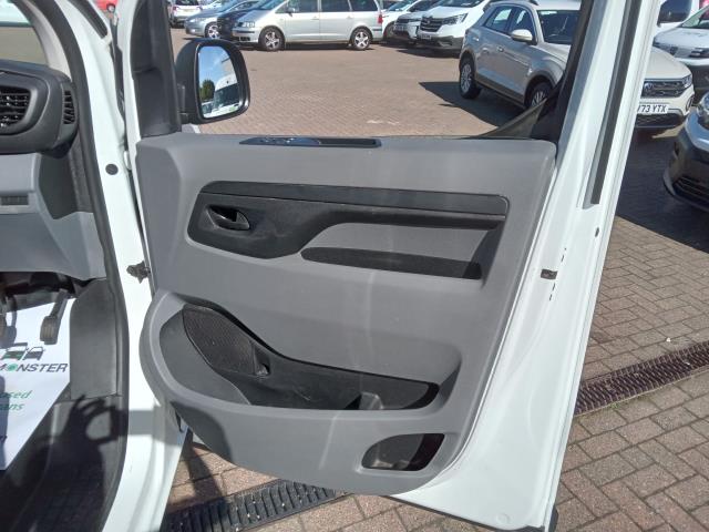 2022 Peugeot Expert 1400 2.0 Bluehdi 145 Professional Premium Van (NU22DKA) Image 29