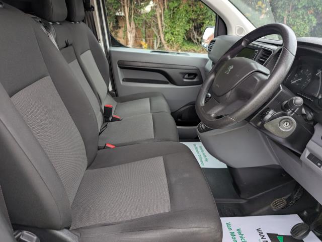 2022 Peugeot Expert L2 1000 1.5 Bluehdi 100 Professional Premium Van EURO 6 (NU22KWX) Image 27