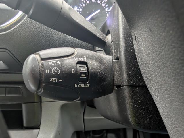 2022 Peugeot Expert L2 1000 1.5 Bluehdi 100 Professional Premium Van EURO 6 (NU22KWX) Image 39