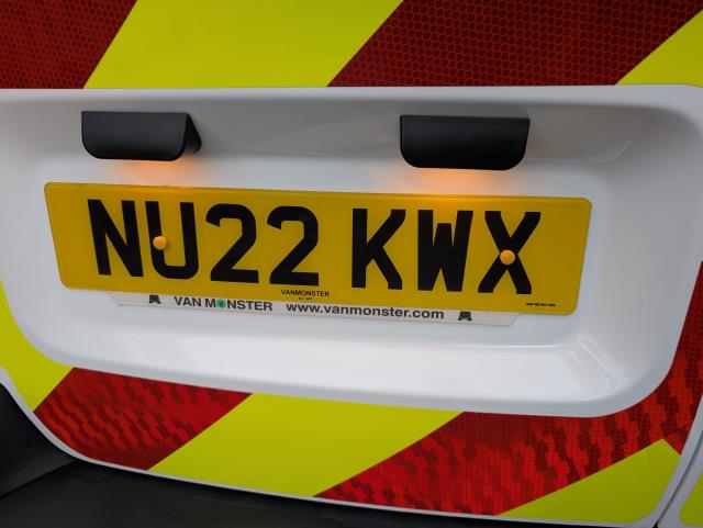 2022 Peugeot Expert L2 1000 1.5 Bluehdi 100 Professional Premium Van EURO 6 (NU22KWX) Image 43