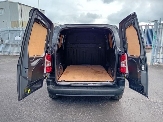 2022 Peugeot Partner L1 1000 1.5BLUE HDI 100PS PROFESSIONAL PREMIUM EURO 6 (NU22KXJ) Image 31