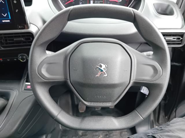 2022 Peugeot Partner L1 1000 1.5BLUE HDI 100PS PROFESSIONAL PREMIUM EURO 6 (NU22KXJ) Image 20