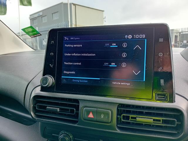 2022 Peugeot Partner L1 1000 1.5BLUE HDI 100PS PROFESSIONAL PREMIUM EURO 6 (NU22KXK) Image 33